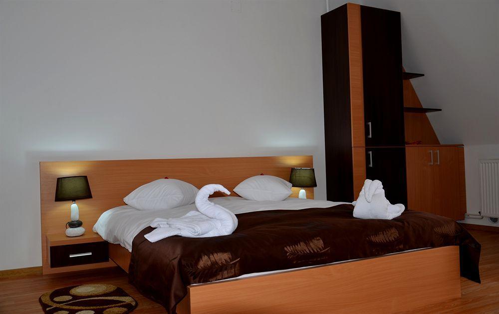 Aparthotel Zorilor Клуж-Напока Экстерьер фото