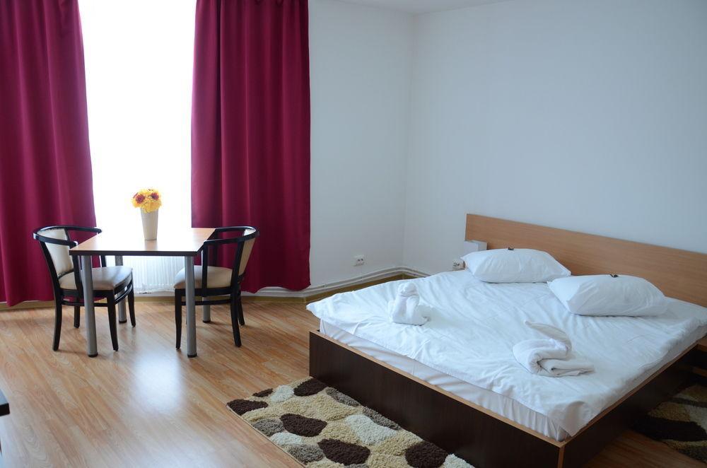 Aparthotel Zorilor Клуж-Напока Экстерьер фото